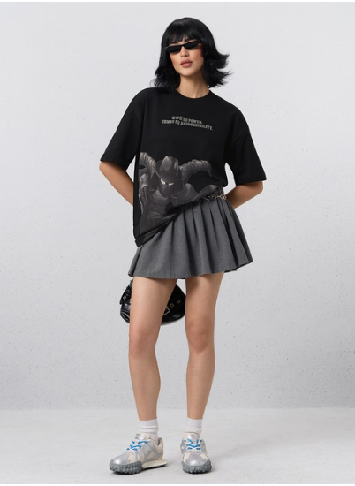 Women' black animi t shirts
